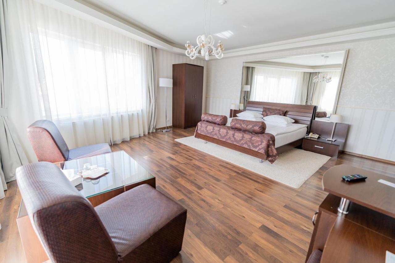 Hotel Belvedere Braşov Eksteriør billede